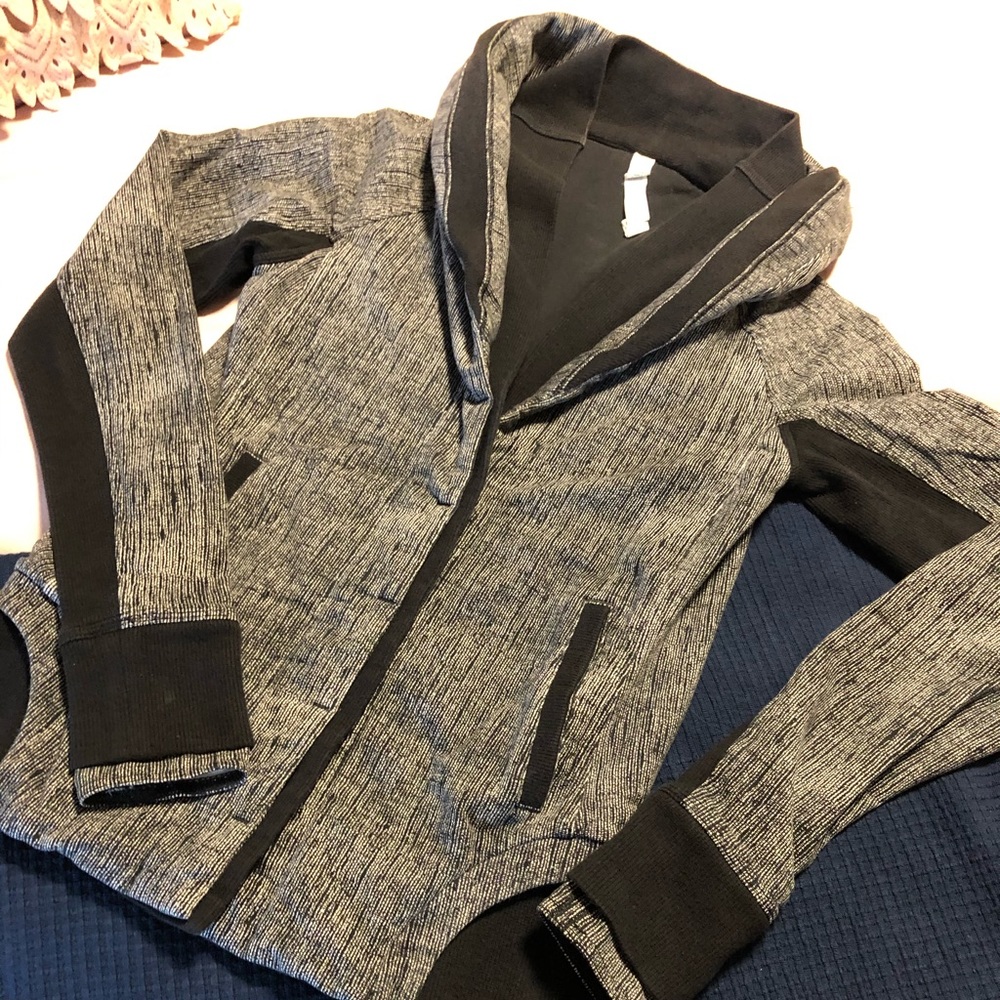 Lululemon Cardigan Sweater Black Size 4